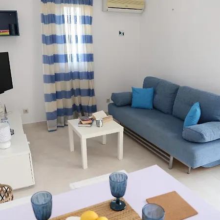 Sunny Blue Apartman *