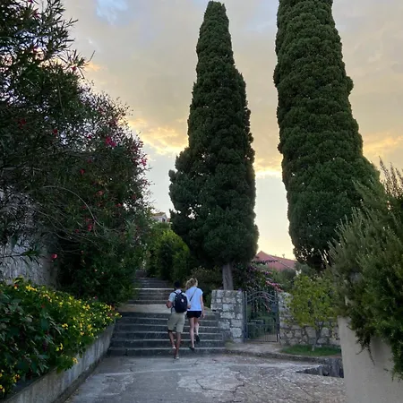 Sunny Blue * Lumbarda