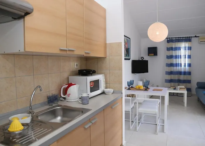 Sunny Blue 아파트 *