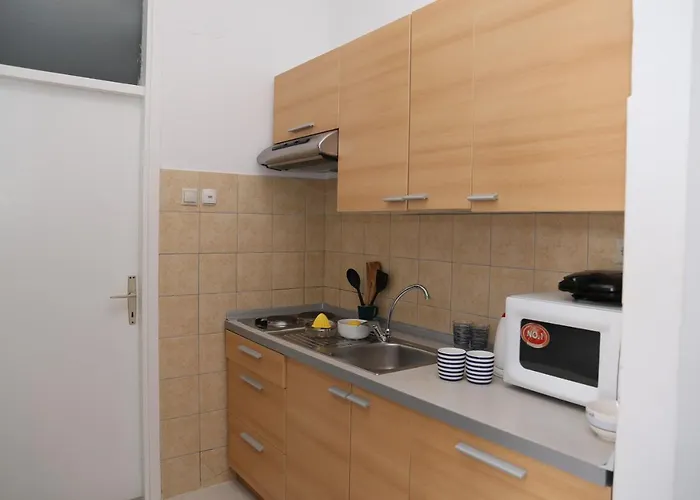 Sunny Blue 아파트 룸바르다