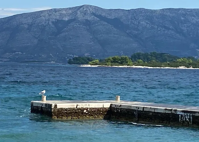 Sunny Blue 아파트